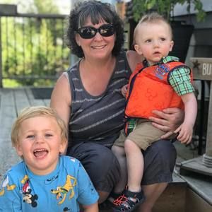 Meet your Posher, Linda